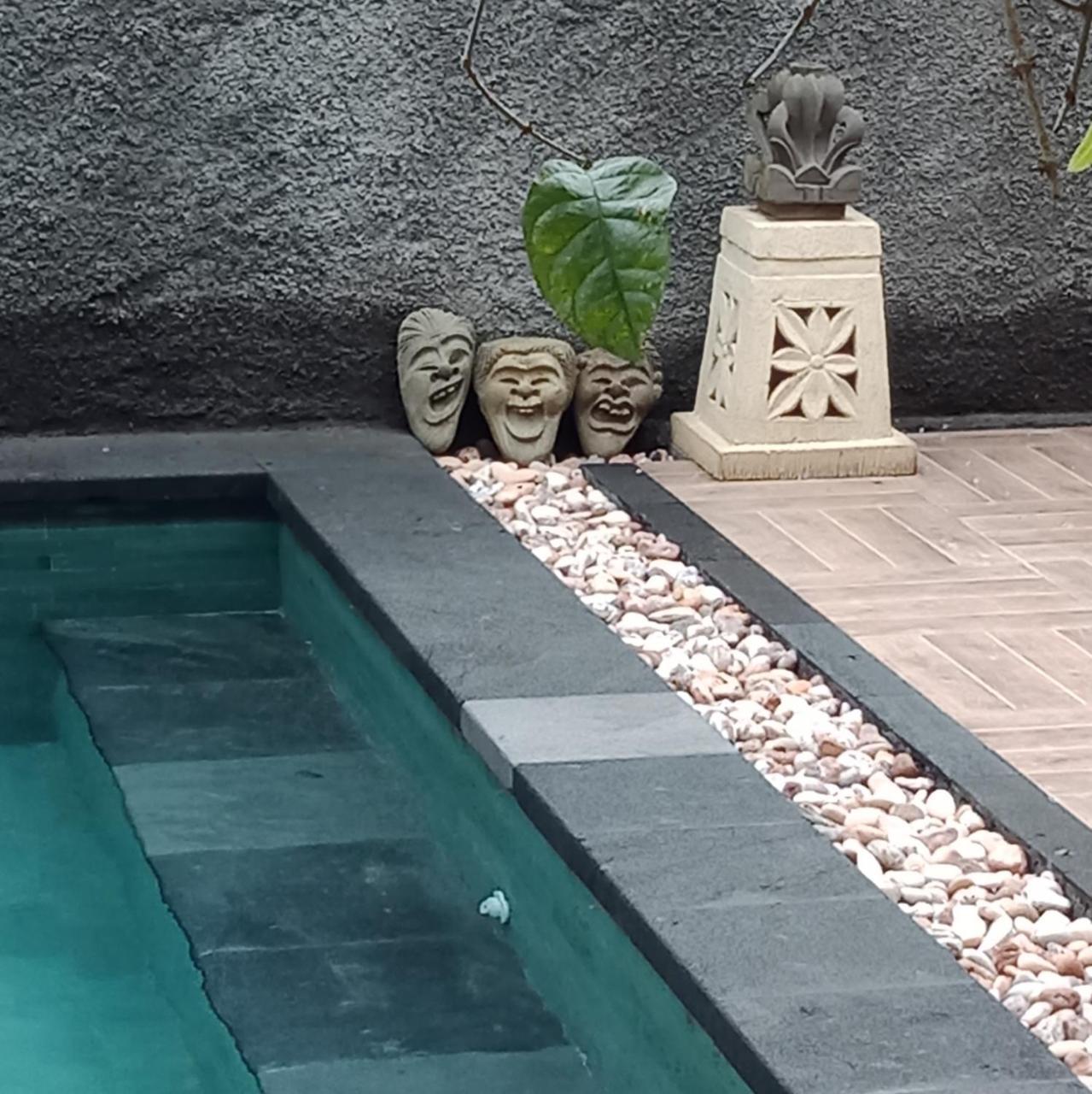 D'Puja Home Stay And Spa Nusa Dua  Exterior foto